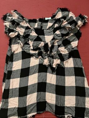 Zara Black and Cream Checkered Ruffle Sleeveless Top